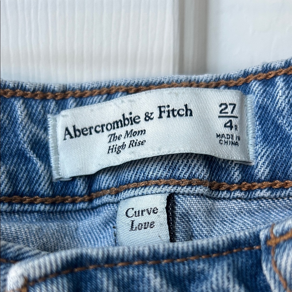 A&F The Mom Curve Love High Rise Denim